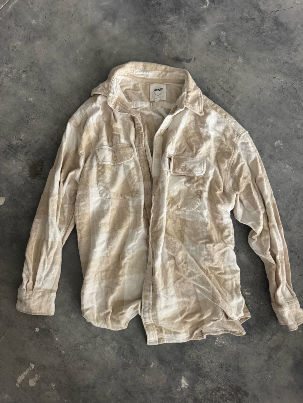 aerie women’s Light Beige flannel